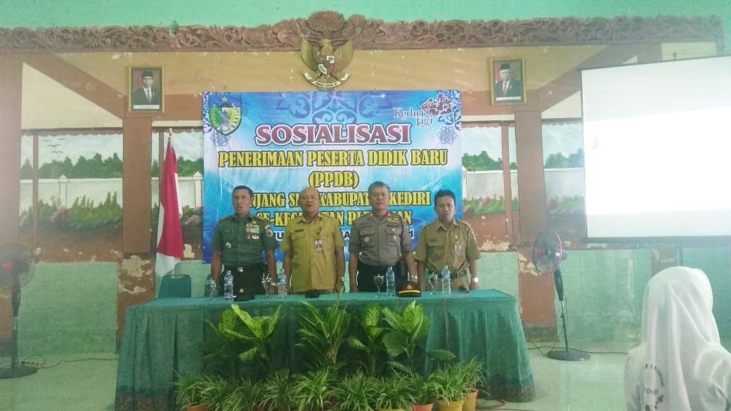 Kapolsek Plemahan Hadiri Sosialisasi Ppbd Jenjang Smp Kabupaten Kediri Kapolsek Plemahan Hadiri Sosialisasi Ppbd Jenjang Smp Kabupaten Kediri